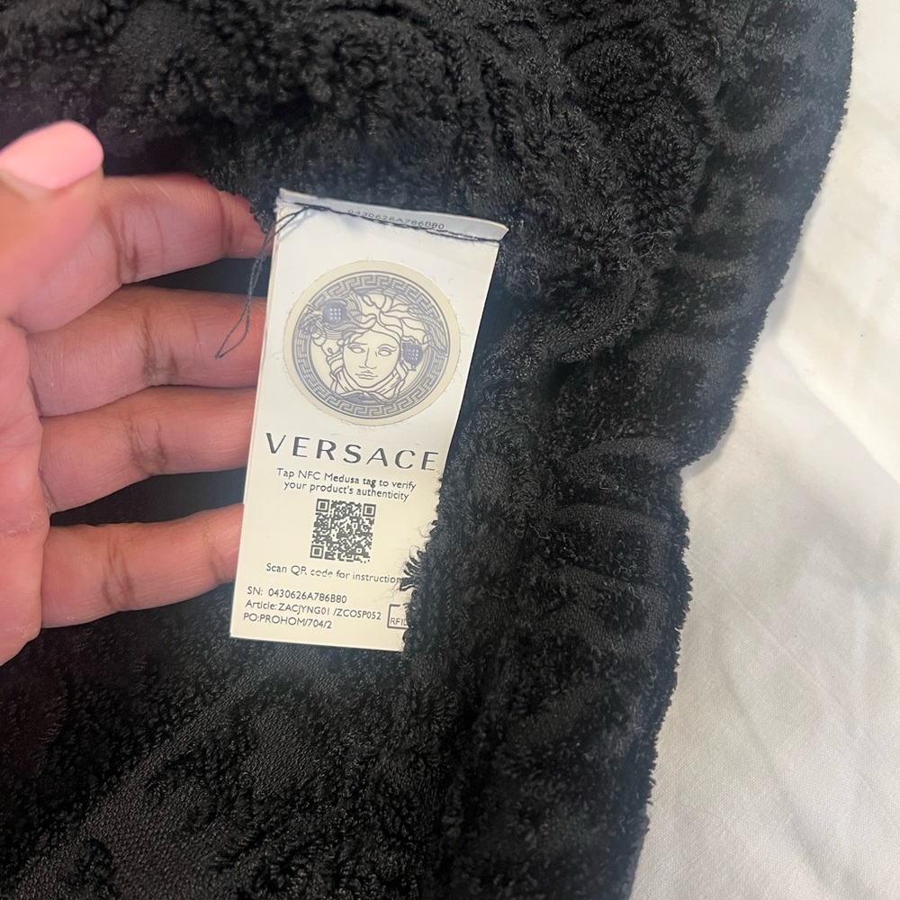 Versace Black Textured Hooded Robe - Picture 4 of 4